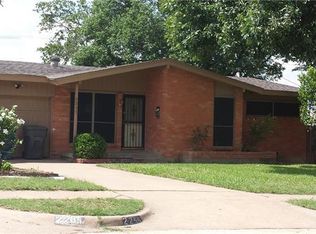 2255 Myrtlewood Dr, Dallas, TX 75232