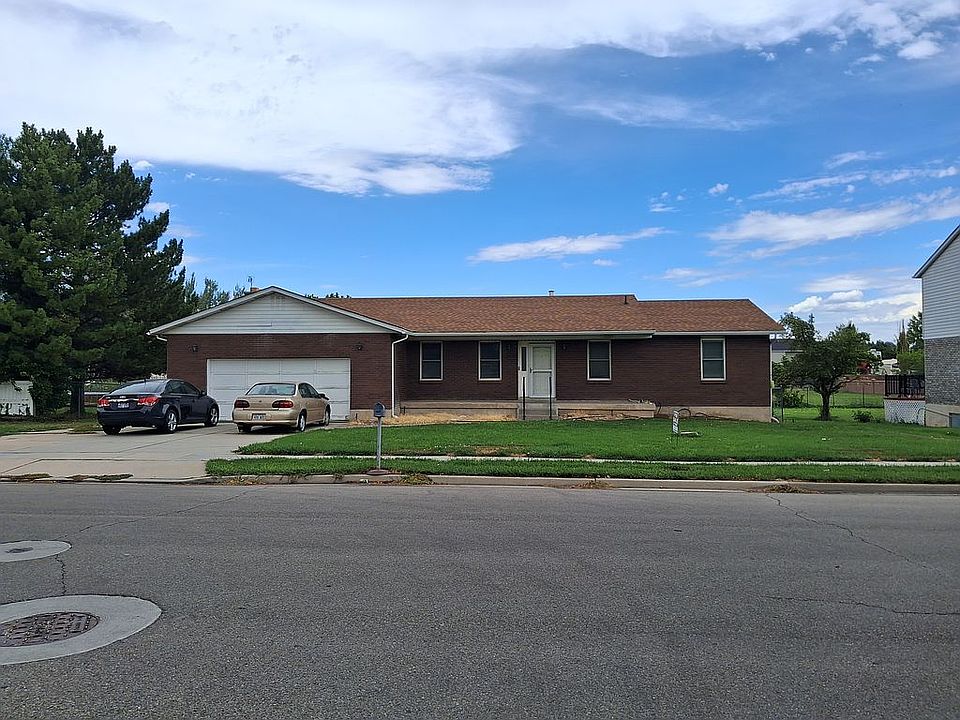1st image of 1256 W Country Creek Dr