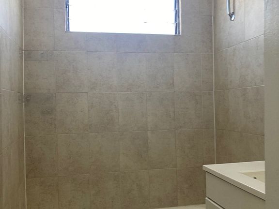 5th image of 4232 Fair Ave #14
