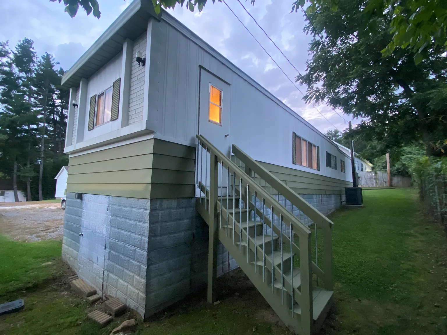 2 bed, 720 sqft, $1,700 — Photo 2