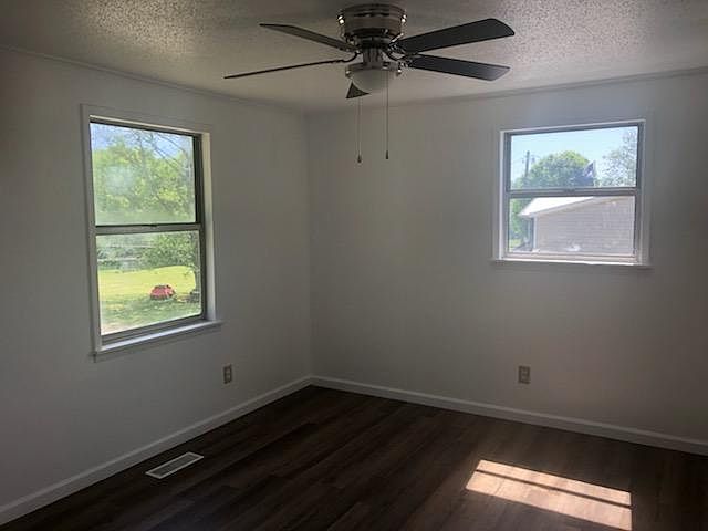 2nd image of 722 Pollard Rd