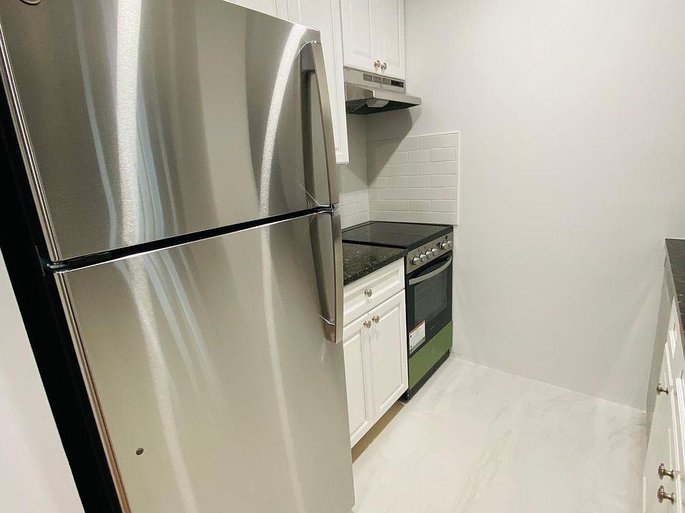 1st image of 42 Franklin Blvd
