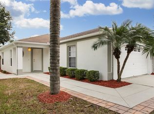 926 Lake Shore Ranch Dr, Seffner, FL 33584