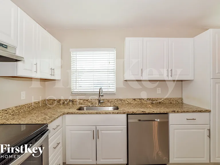 660 Flagler Dr — Photo 7