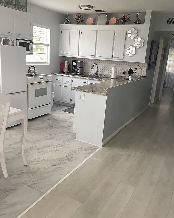 1st image of 248 Oakridge Ct #O