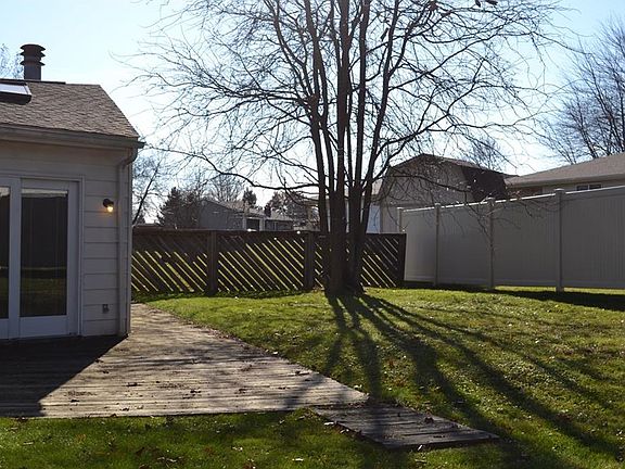 3rd image of 2244 Sprucewood Ct