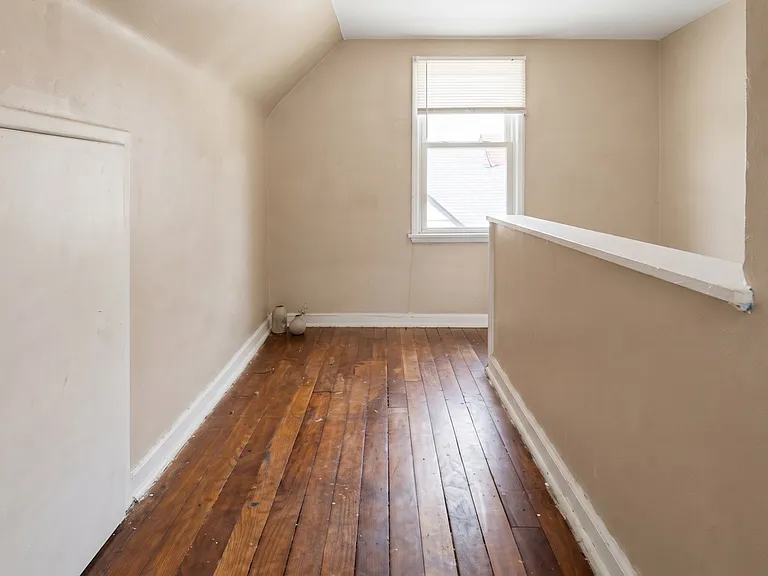Upstairs Bedroom