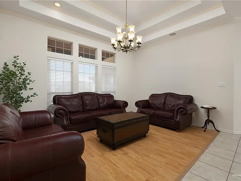 1018 Rio Grande Dr — Photo 5