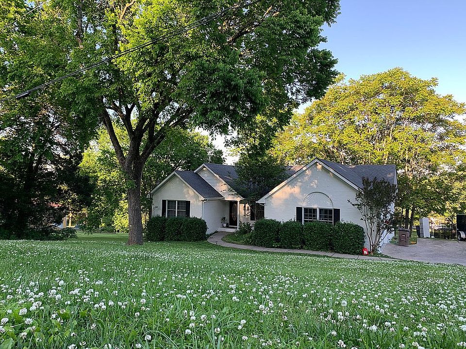 Large yard-QuietNeighborhood