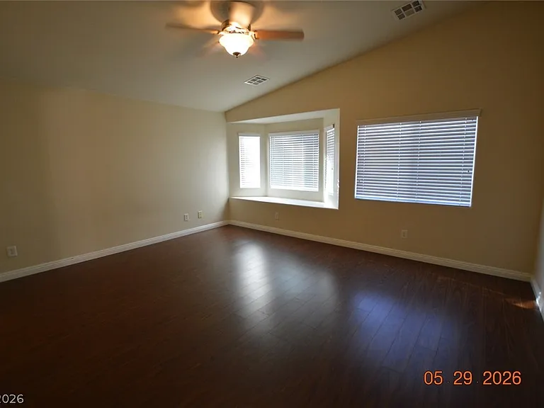 8398 Hollywood Hills Ave — Photo 7