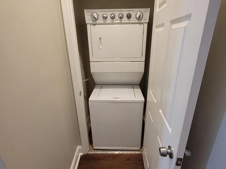 1907 Aliceanna St #1 — Photo 9