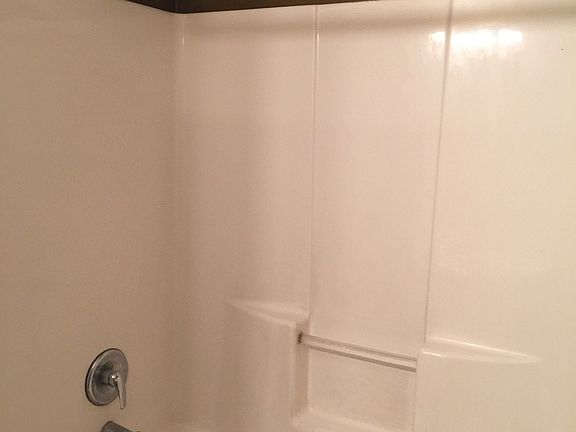 3rd image of 907 Prestwick Ln