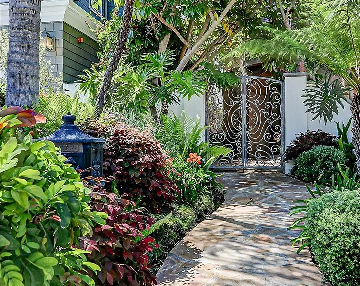 3005 N Poinsettia Ave — Photo 4
