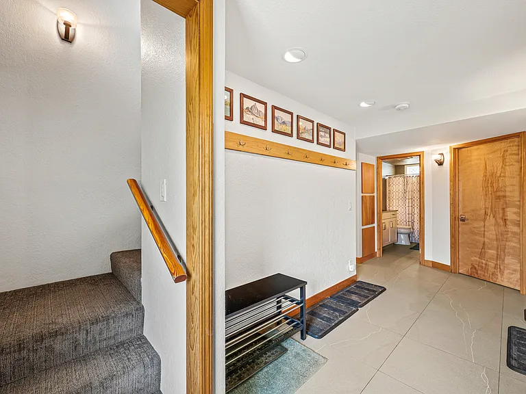 9581 E Leavenworth Rd — Photo 38