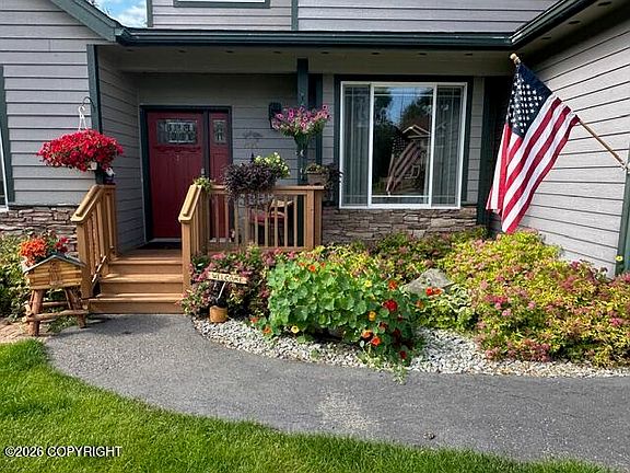 2nd image of 10857 Splendor Loop