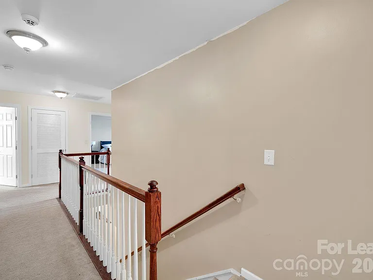106 Ashton Dr — Photo 16