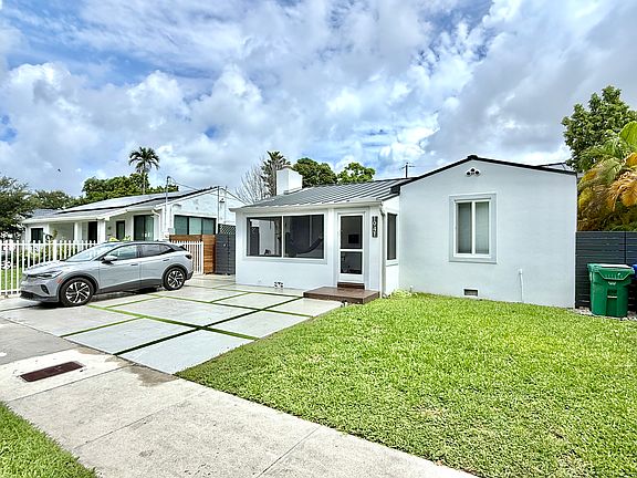 Driveway with space for two cars. Street parking available for free (no decal needed).
