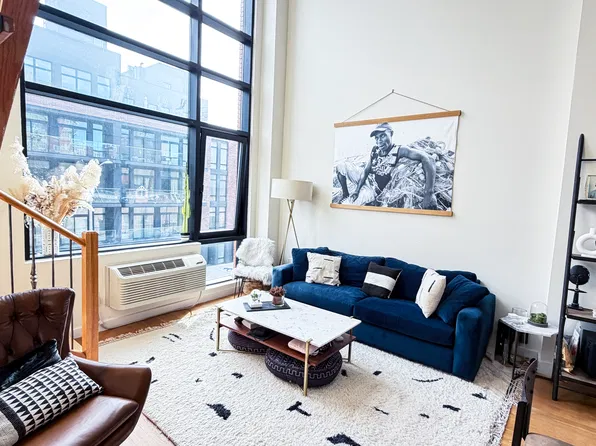 125 Lexington Avenue image 1 of 8