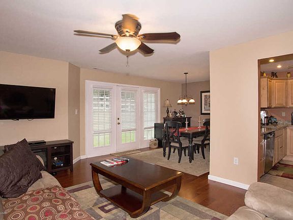 3rd image of 57 Pagoda Ln