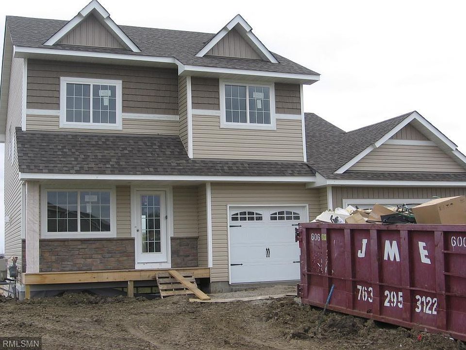 2nd image of 3025 Pine Ave