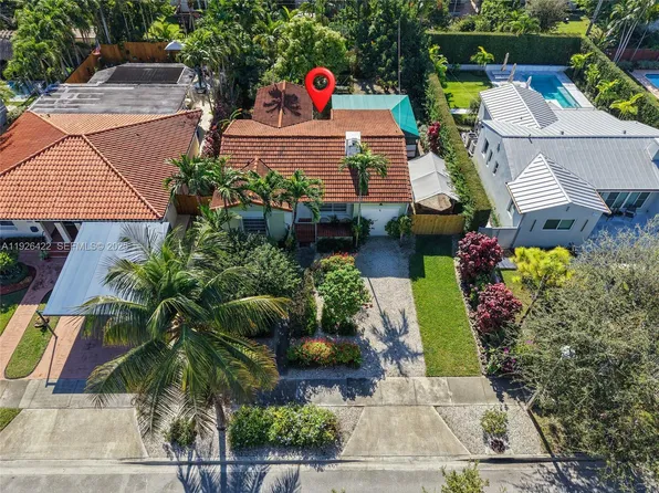 2460 SW 24th St, Miami, FL 33145