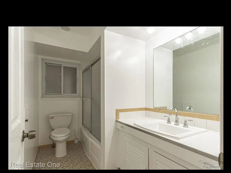 29735 Boewe Dr — Photo 15