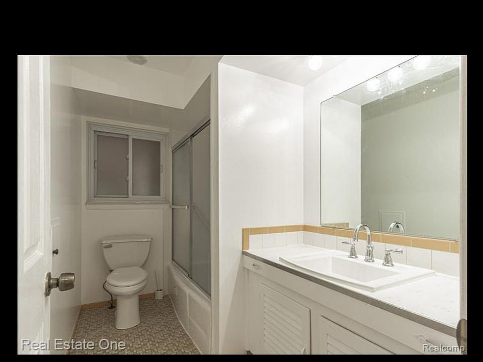 29735 Boewe Dr, photo 15