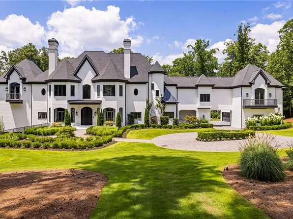 5320 Riverview Rd NW, Sandy Springs, GA 30327