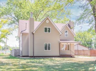 902 Evans St, Sloan, IA 51055