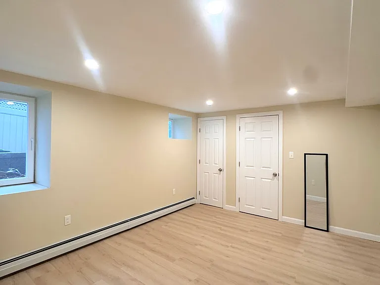 39 Cottage St — Photo 17