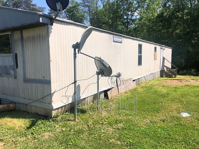 2nd image of 104 Side Run Dr