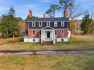 1998 Angora Dr, Chesapeake, VA 23325