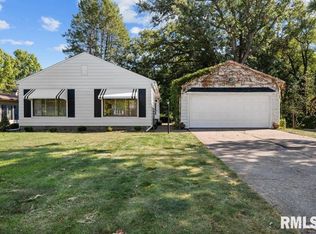 1223 Coffelt Ave, Bettendorf, IA