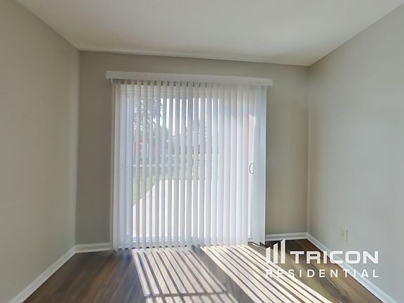 4th image of 3636 Black Locust Dr