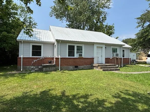 621 Glendale Pl, Tullahoma, TN 37388