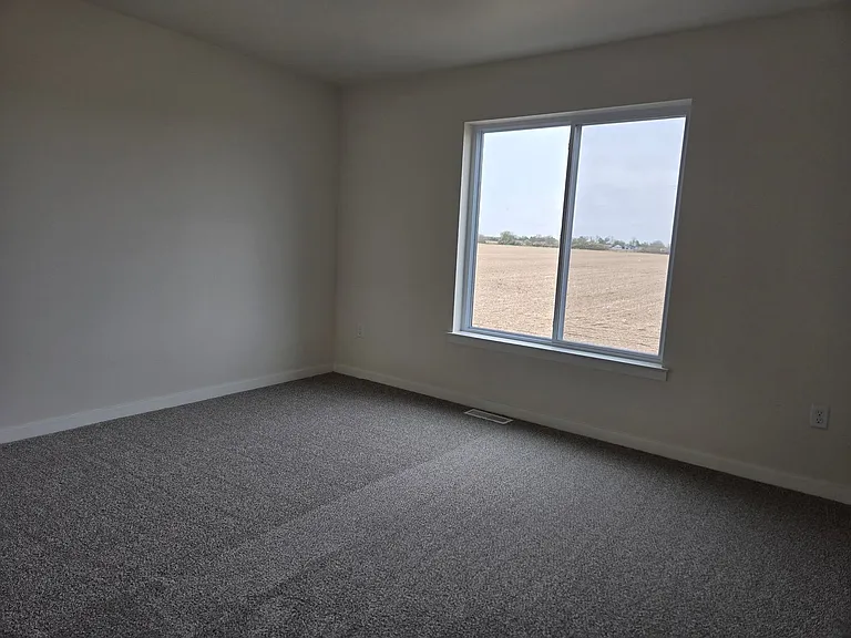 1608-1630 Aspen Ct NE — Photo 25