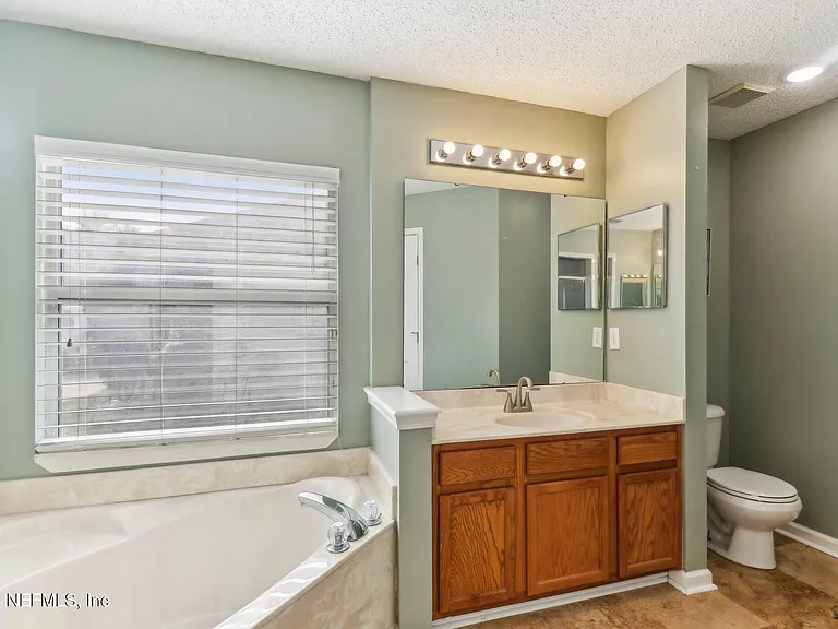 14018 Fish Eagle Dr E — Photo 32