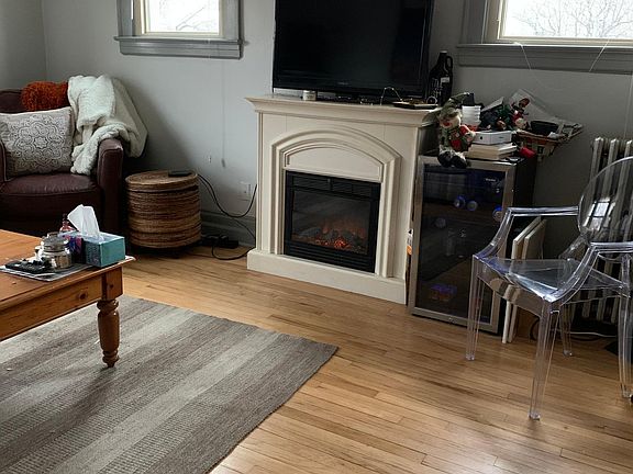 2nd image of 1335 Cove Ave APT 7