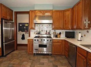 3024 Long View Dr, Maumee, OH 43537