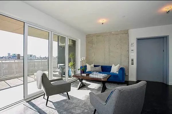 Rented by EXR | media 29