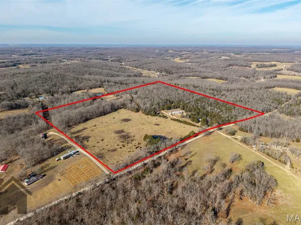 21075 Banner Dr, Crocker, MO 65452