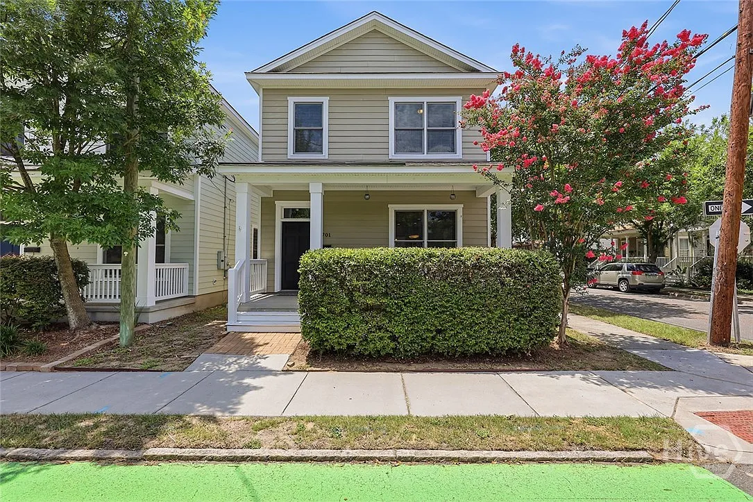 3 bed, 2.5 bath, 1540 sqft, $3,295 — Photo 1