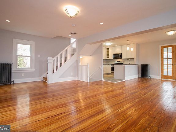 4th image of 247 Limekiln Pike