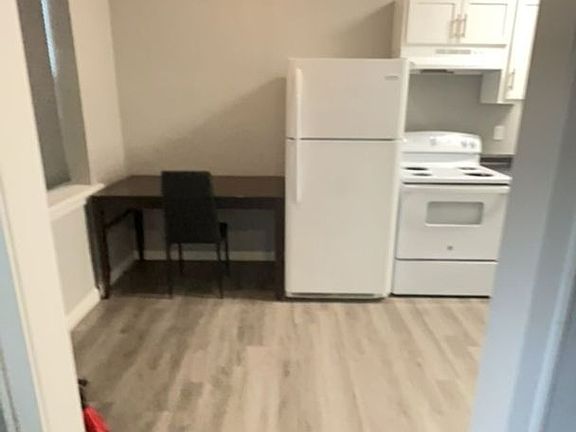 2nd image of 1201 E Broadway Ave APT A