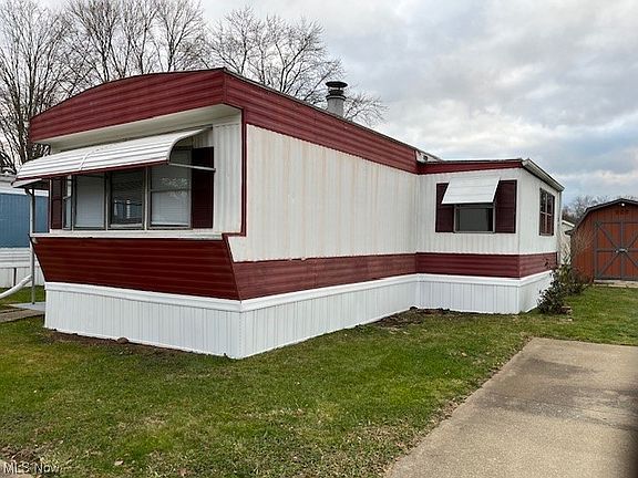 2nd image of 230 Windchasers Ln SE