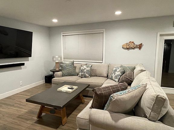 5th image of 2204 Outer Dr
