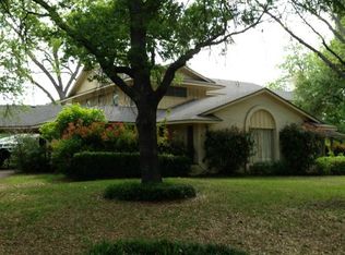 801 W Main St, Waxahachie, TX 75165