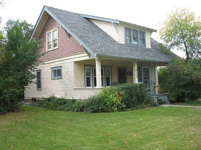 1st image of 625 4th Ave N