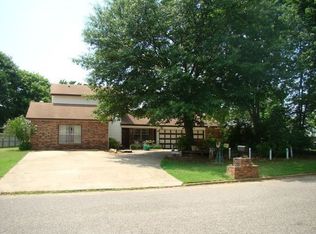 3600 Woodland Dr, Horn Lake, MS 38637