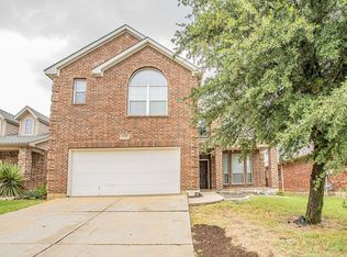 9740 Gallatin Ln, Fort Worth, TX 76177